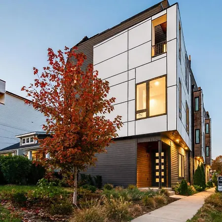 Holiday home Dual Homes Rooftop Deck In Downtown Nashville