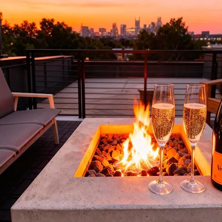 Rooftop Hot Tub Fire Pit 8br Near Broadway Holiday home