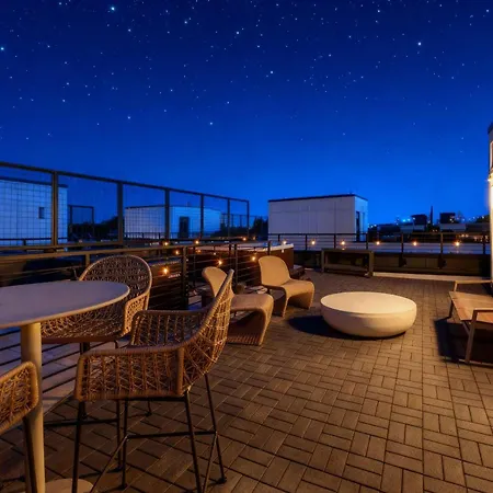 Rooftop Hot Tub Fire Pit 6br Near Broadway *