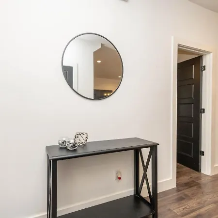 Germantown-adjacent 4br With Private Deck & Grill Holiday home
