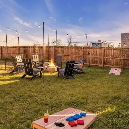 Game Balcony Backyard Near Downtown Nash Holiday home Nashville