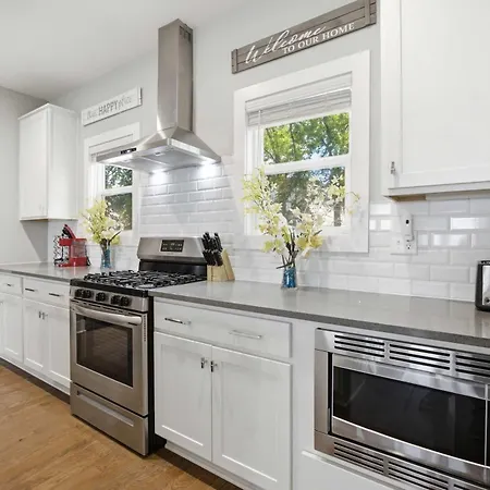 Brand New Retreat N Five Points Near Downtown Nashville