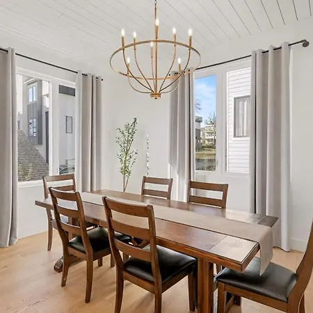 Holiday home Rodeo - Rooftop Patio - Minutes To Broadway