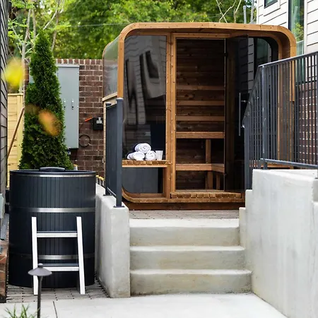 Noa | Pool, Sauna, Cold Plunge, Firepit * Nashville