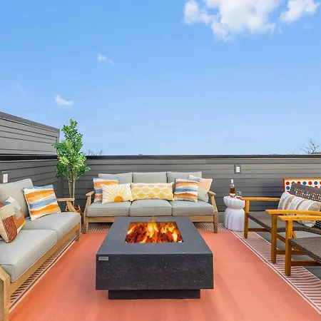 Holiday home The Banjo - 5 Mins To Broadway - Rooftop *
