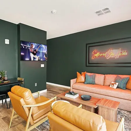 Holiday home Fortissimo - Pool - Gym - Mins To Broadway