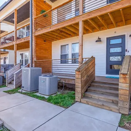 Luxury Townhome Rooftop Deck Near Broadway * Nashville
