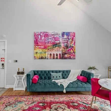 Lainey's Loft By Local * Nashville