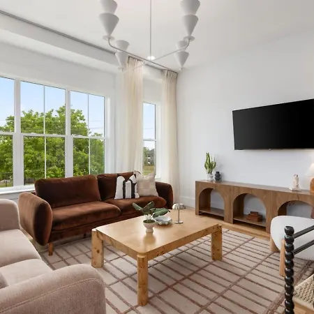 12 South With Rooftop Sauna, Wet Bar, And Two Car Garage Holiday home *