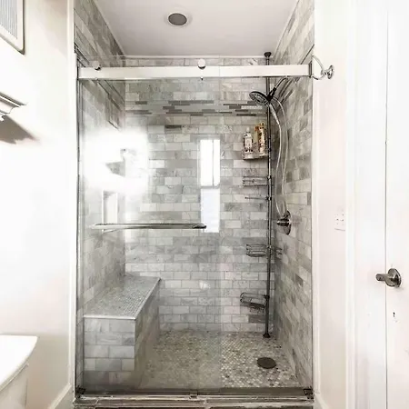 Minutes To Downtown - East Nash 4br,3ba Holiday home