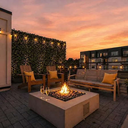 Holiday home Sleeps 24 2 Homes Views Hot Tub Fire Pit Nashville