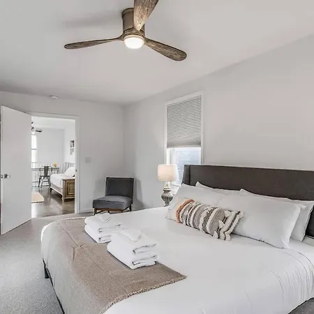Charming Spacious - 10 Mins To Downtown Holiday home