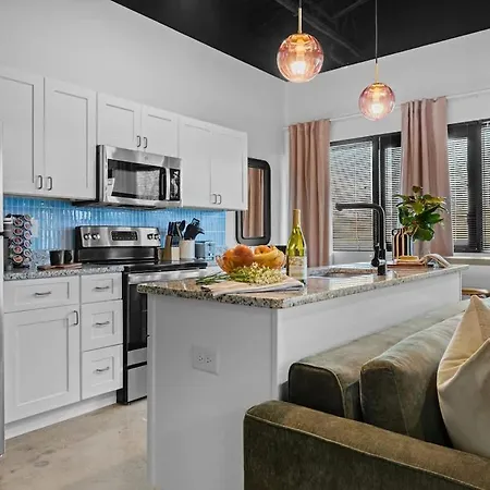 Elegant 1br Near Airport & Downtown