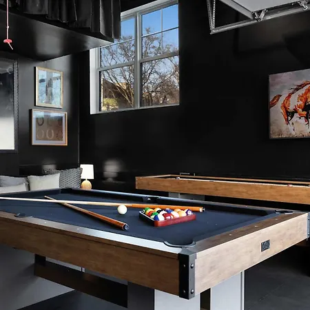 Holiday home Wildflower - Rooftop Hot Tub - Game Nashville