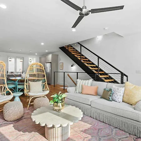 Sleeps 24 2 Units Broadway Gulch 12 South