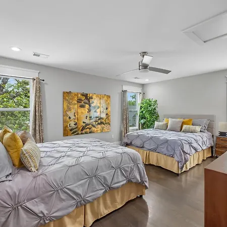 Holiday home In Style Spacious Nash Near Broadway *