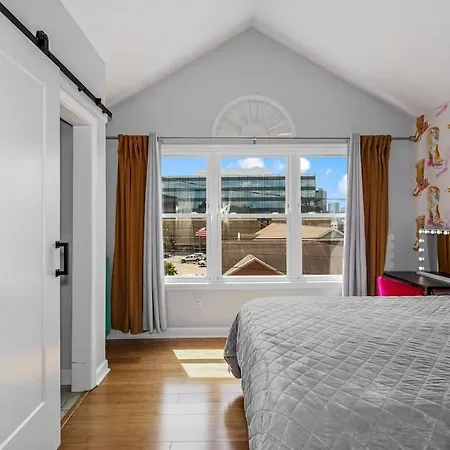Lainey's Loft By Local * Nashville