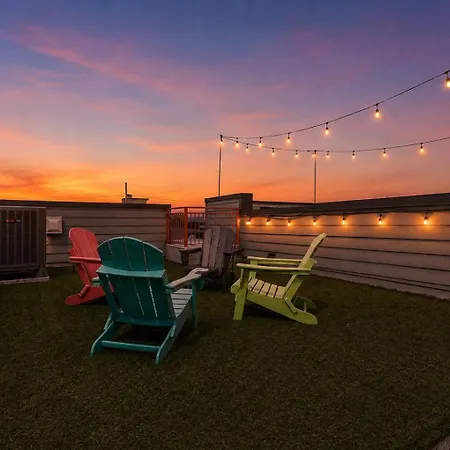 Skyline Sessions - Rooftop Views Near Downtown * Nashville