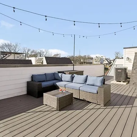 Holiday home Rodeo - Rooftop Patio - Minutes To Broadway *