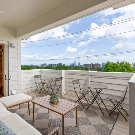 12 South With Rooftop Sauna, Wet Bar, And Two Car Garage Holiday home *