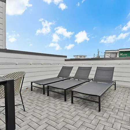 Holiday home Music Getaway 4br Near Broadway