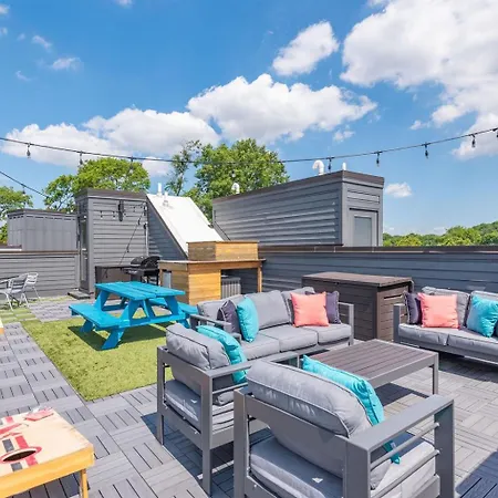 Amazing Rooftop Walk To 12s 4th Night Free Holiday home Nashville