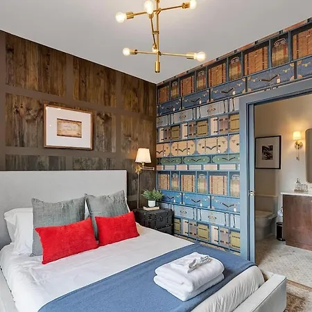 Elegant With Downtown Views Rooftop Hot Tub And Garage