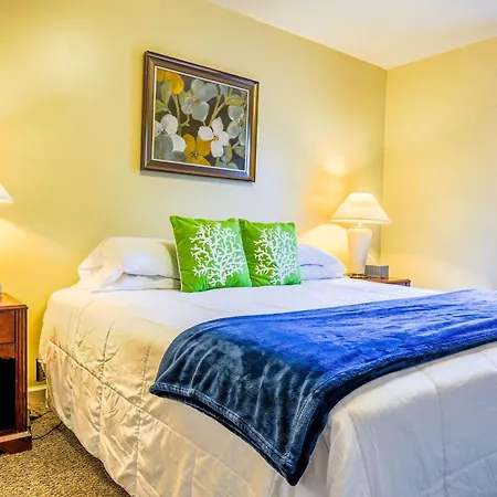 Holiday home Half Of Duplex Just 2 Blocks From Hadley Park