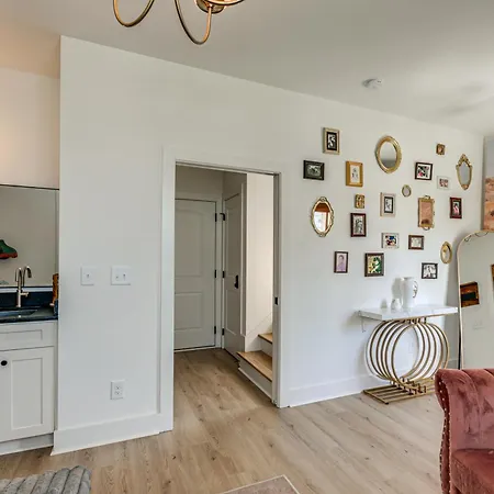 4 Mi To Broadway: Chic Townhome W/ Office! *