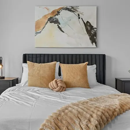 Luxe 2br W Views Near Broadway & Music Row *