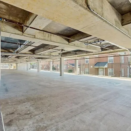 Downtown West End Retreat Near Broadway Holiday home *