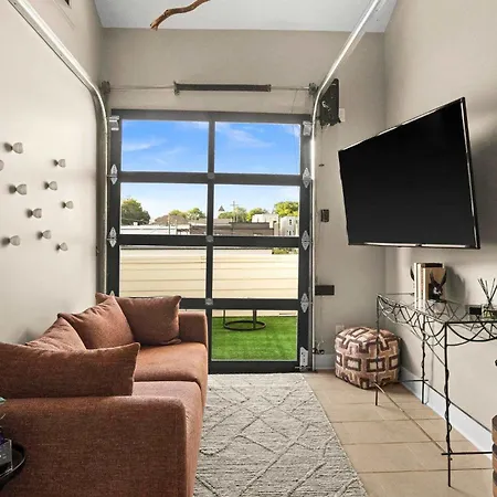 2 Units Sleeps 24 Nashville's Location *
