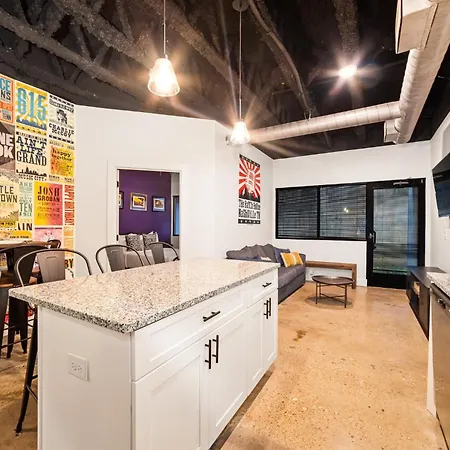 Great Location Short Drive To Downtown * Nashville