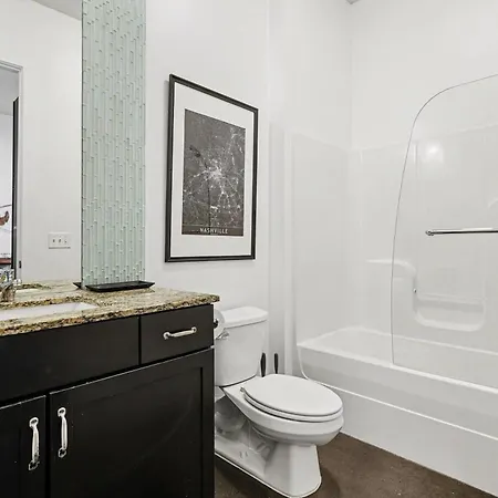 Trendy For 2 Near Centennial Park & Vandy Holiday home *