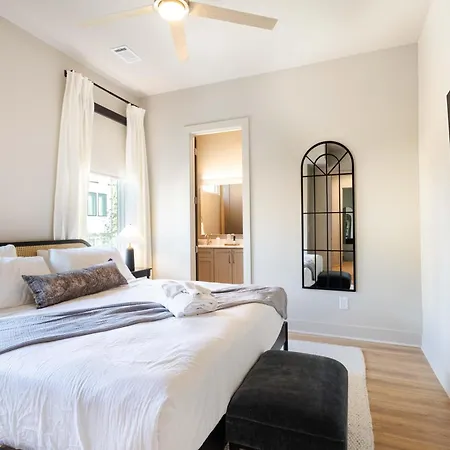 Heated Pool + Hot Tub + Sauna • 7 Min To Broadway Nashville