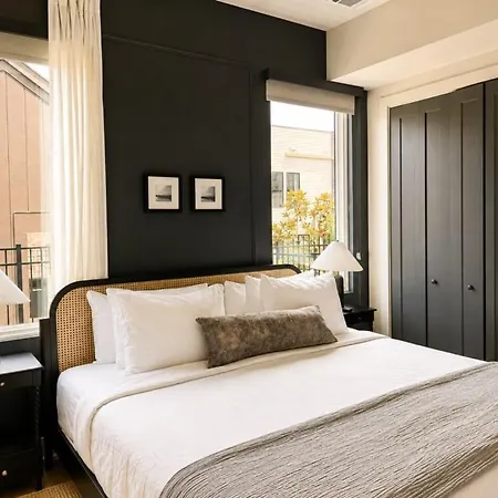 The Amenities | Heated Pool | 7 Mins-broadway *