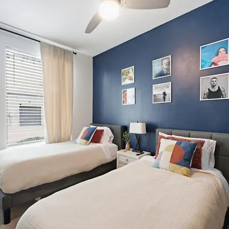 2 Twin Beds Near Broadway Honky Tonks Tsu Vandy