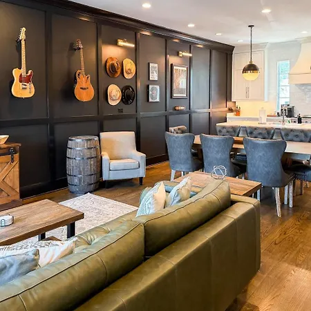 Holiday home Amazing Group Townhouse 7 Min To Broadway Nashville