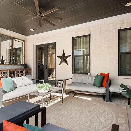 Holiday home The Blue Note - Luxe Outdoor Retreat & Pool - Close To Downtown Nashville