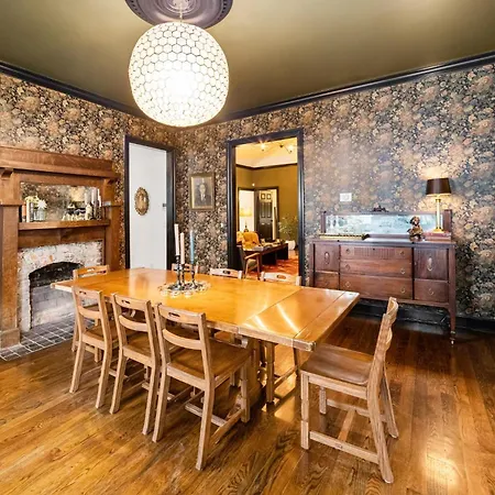 Holiday home Charming East Mins From Downtown Nashville