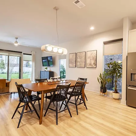 Pool, Gym & Sauna | Fully Gated & Pet-friendly Holiday home Nashville