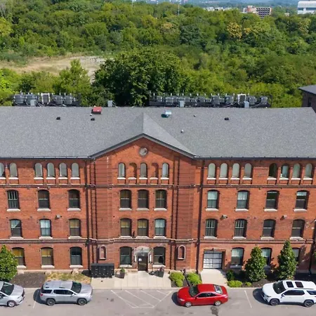 Holiday home Luxury 2br Midtown Near Broadway & Pool Nashville