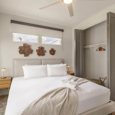 Holiday home Wellness Retreat | Sauna, Cold Plunge, Heated Pool