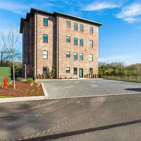 Luxury 2br Midtown Near Broadway & Pool Holiday home Nashville