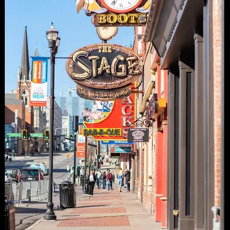 Old School Cool 3br Minutes To Downtown Holiday home Nashville