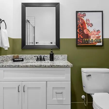 Holiday home Elegant 1br Near Airport & Downtown *