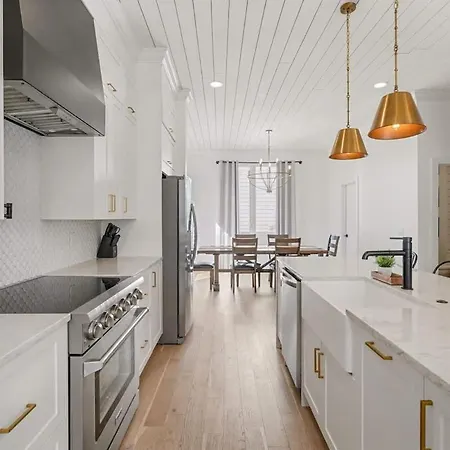 Rodeo - Rooftop Patio - Minutes To Broadway Holiday home Nashville