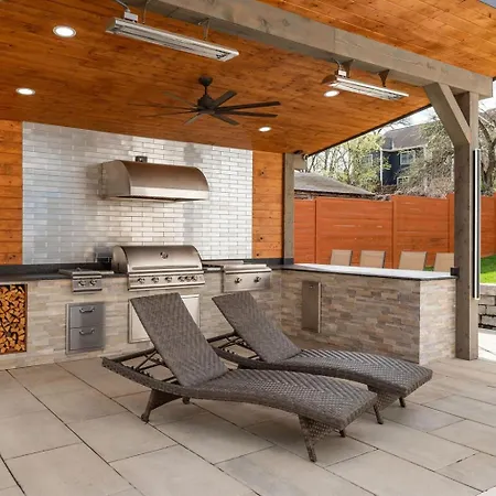 The Blue Note - Luxe Outdoor Retreat & Pool - Close To Downtown *