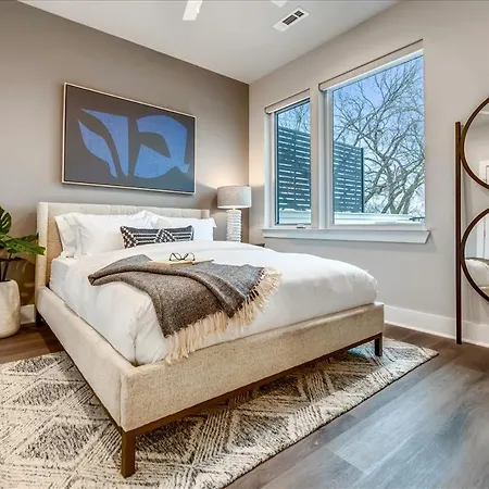 3 Townhomes Hot Tub & Rooftop Decks Nashville