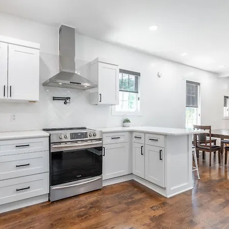The Northview Nook- Dog-friendly Retreat *